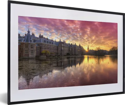Produktbild von MuchoWow® MuchoWow® Gerahmtes Poster Den Haag - Torentje - Licht 60x40 cm - Poster mit zchwarzem Bilderrahmen - Schlafzimmer - Plakat in Rahmen - Drucken