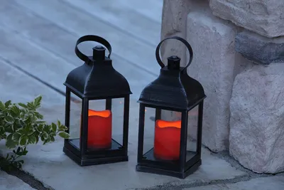 Produktbild von LED-Outdoor Laterne MODO, FP 10,5x10,5x22,5cm (rot / Kunststoff)