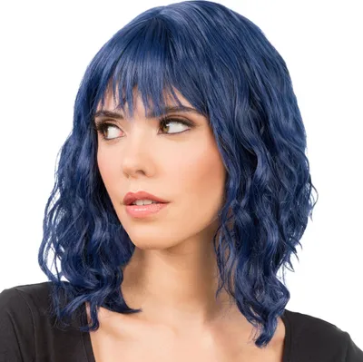 Perücke Kurzhaar mit Pony Blau seitlich von Vorne