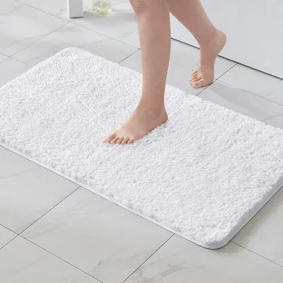 Obrázok produktu pre Ibenzoa® Podložka pod vaňu – 70 x 120 cm, biela, 4 cm mäkkej mikrovlákna, vysoká savosť, protišmyková TPR spodná strana