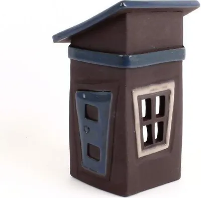 Immagine prodotto di Casetta in argilla nera – miniatura in Vetroceramica realizzata a mano