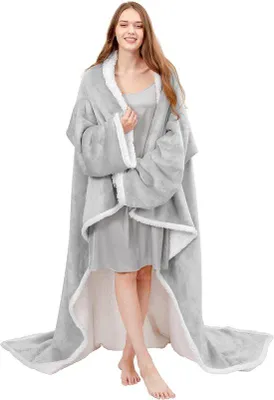 Imagen del producto de Manta Unyqoos® con mangas y pie, de franela suave con forro de polar cálido, con bolsillo de sherpa, color gris claro, 150 x 180 cm