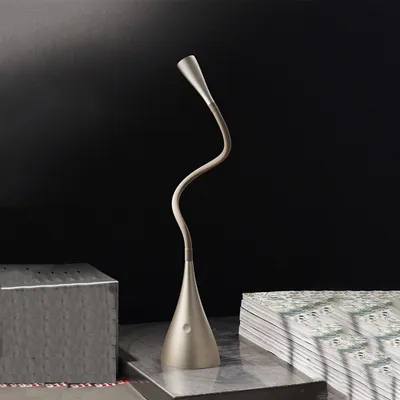 Obrázok produktu pre Moderná stolová lampa Snake Gold Led