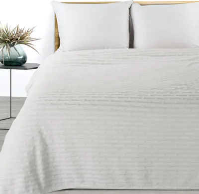 Produktbild von Wohndecke LISA – warm & kuschelig, perfekt für den Winter 70X160 cm cm weiß