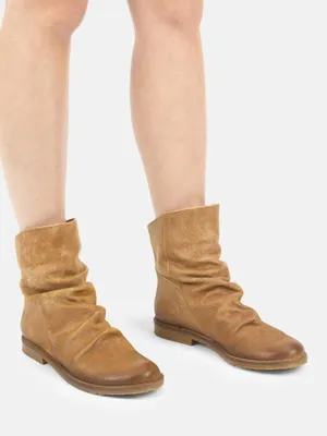 Zdjęcie produktu dla Zamszowe buty za kostkę FELMINI