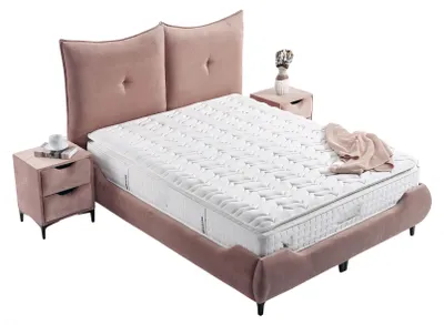 Produktbild von Schlankes Bett mit hochwertiger Polsterung in Rosa und bequemem Kopfteil