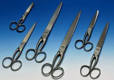 Produktbild von Metallschere 17,8cm silber Packung mit 12 Stück