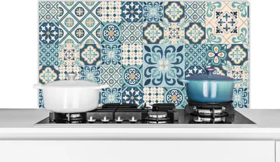 Produktbild von KitchenYeah®  Spritzschutz Küche - Küchenrückwand - Wandschutz für Herd und Spüle - Blumen - Blau - Design - Fliese 100x50 - Alu-Dibond (Alternative zum Spritzschutz aus Glas) - Hitzebeständig - Herds