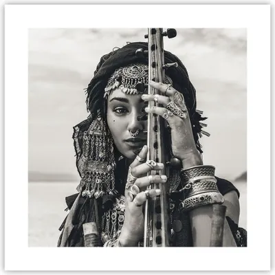 Produktbild von Poster - Poster ohne Rahmen - Frau ethnisch Schmuck - 40x40 cm - Wand Bild - Wanddeko - Wandbilder - Kunstposter - Wandposter - Bilder - Kunstdruck - Wanddekoration - Wandbild - P2XAC40x40-5027