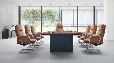 Produktbild von Holz Esstisch mit Kunstlederstühlen modern, langlebig, stilvoll