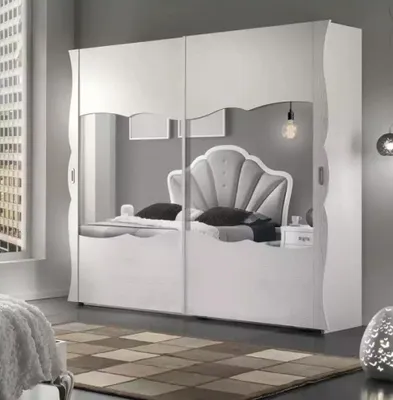 Image de Armoire de style italien Meubles de chambre à coucher Armoire en bois véritable
