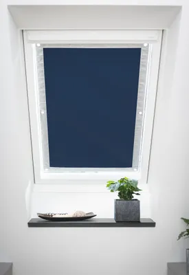 Produktbild von Lichtblick Dachfenster Sonnenschutz Thermofix verdunkelnd blau 47x96,9 cm