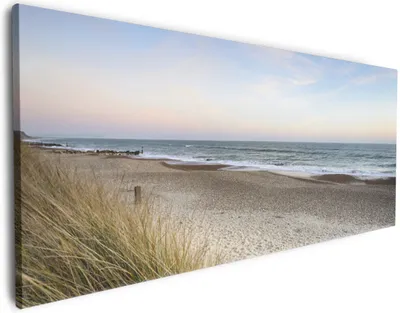 Produktbild von Wallario Premium Leinwandbild Strandspaziergang im Urlaub an der Ostsee in Größe 50 x 125 cm