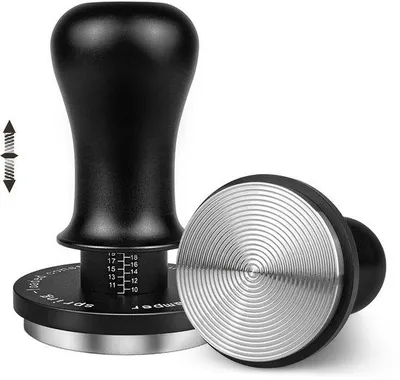 Produktbild von HOLIHOKY is verwijderd. Dubbele veer koffietamper met 30 lbs constante druk, espressotamper met roestvrijstalen schroefdraadbasis voor 51mm portafilterVertaling naar Duits:Doppel-Hebel-Espresso-Tamper mit 30 lbs konstanter Druck, Tamper mit rostfreiem Schraubstock für 51mm Portafilter