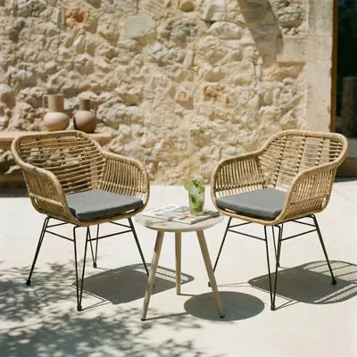 Produktbild von Gartenstuhl PARAMO im 2er Set - Korbstuhl aus Polyrattan, Outdoor Stuhl mit gemütlichem Sitzkissen, moderner Esszimmerstuhl