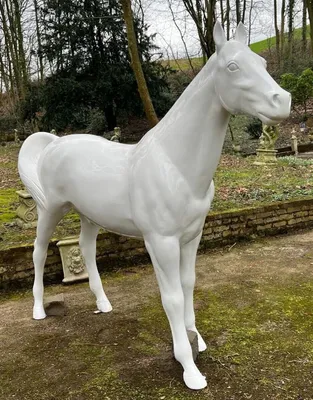 Produktbild von Casa Padrino Luxus XXL Deko Skulptur Pferd Weiß 220 x H. 190 cm