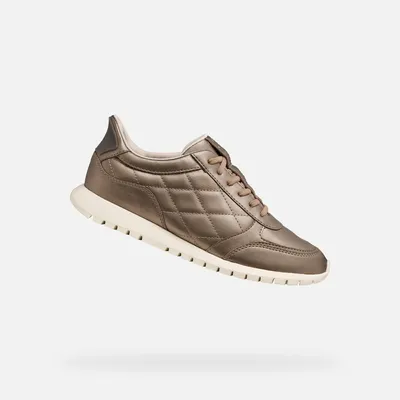 Zdjęcie produktu dla Geox, beżowe damskie sneakersy Sukie 2.0 Plus, rozmiar 37