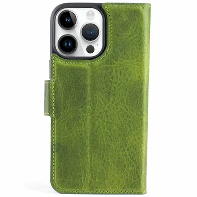 Produktbild von Wachikopa Lederhülle kompatibel mit iPhone 14 Pro mit Kartenfach