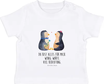 Produktbild von Mr. & Mrs. Panda Babyshirt Pinguin Pärchen 12. - 18. Monat - Weiß - Geschenk, Baby Oberteil, Organic T-Shirt, Hochzeit, , Hochzeitstag, Öko, Liebe, Hochzeitsgeschenk