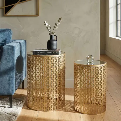 Immagine prodotto di Set di 2 tavolinetti intagliati in metallo dorato ø cm 41x50-37,5x47