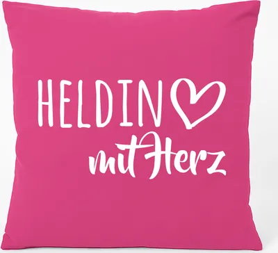 Produktbild von Huuraa Kissen Heldin mit Herz 40x40cm mit Füllung Fuchsia Baumwolle Dekokissen Geschenkidee
