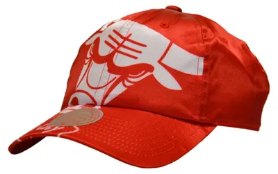 Zdjęcie produktu dla Czapka z daszkiem Mitchell & Ness NBA Chicago Bulls Strapback - HLUX1095-CBUYYPPPRED1