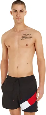 Produktbild von Tommy Hilfiger Herren Mittlere schmale Badeshorts mit Kordelzug, Schwarz S