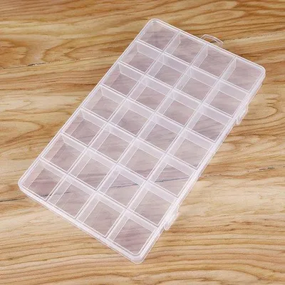 Image de Boîte transparente à 28 compartiments