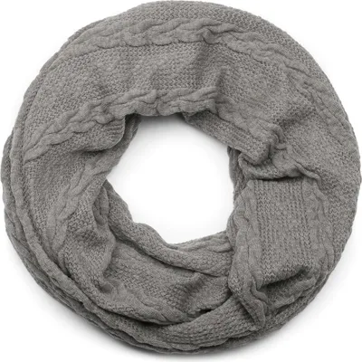 Produktbild von styleBREAKER Feinstrick Loop Schal mit Zopfmuster, Winter Schlauchschal, Loopschal, Strickschal, Uni 01018151