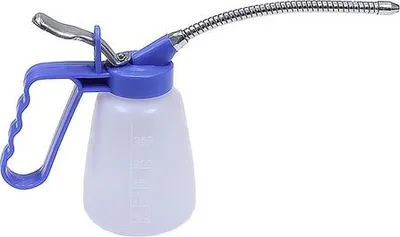 Produktbild von Spritzöler, 300 ml mit flexiblem Metallauslaufrohr mit Kunststoffpumpe, aus PE, transparent