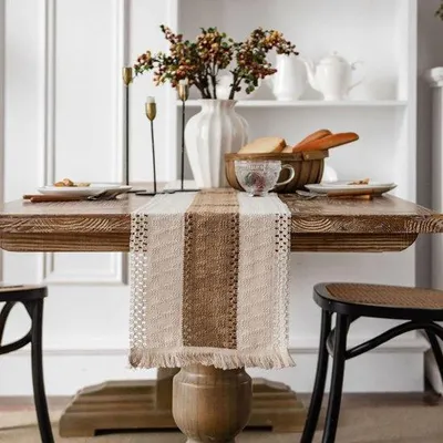 Obrázok produktu pre Béžový boho jutový obrus na stôl 30 x 274 cm so strapcami