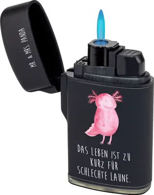Produktbild von Mr. & Mrs. Panda sturmfeuerzeug Axolotl Glücklich - Schwarz - Geschenk, gut Gelaunt, Lebensfroh, zigarettenanzünder, anzünder, Motivation, Feuerzeug, Zünder, Gasfeuerzeug