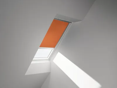 Produktbild von Velux Wabenplissee-Faltstore elektrisch sanddorn uni FMC SK06 1167SWL
