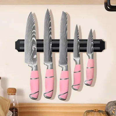 Image de YARDIN - Lot de 6 couteaux de cuisine : ensemble moderne de couteaux en acier inoxydable comprenant un couteau de chef, un couteau à pain, un couteau à viande et un couteau d'office, avec support magnétique, rose