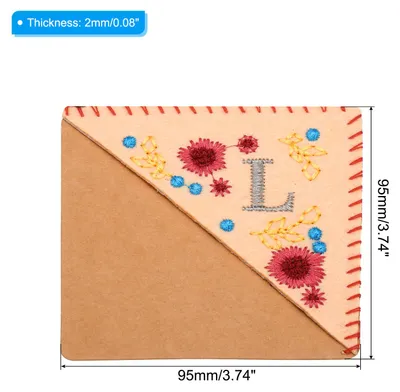 Produktbild von Personalized Gesticktes Lesezeichen Ecke Niedliche Blume Filz Gen?htes Dreieck Handgemachtes Buch Seite Mark fš¹r Frauen M?nner Buchliebhaber Lehrerin Rosa Buchstabe L
