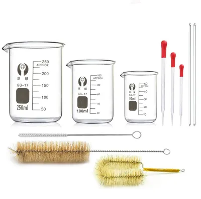 Image de Ensemble de verres borosilicatés - 3 pièces avec graduation et bec verseur