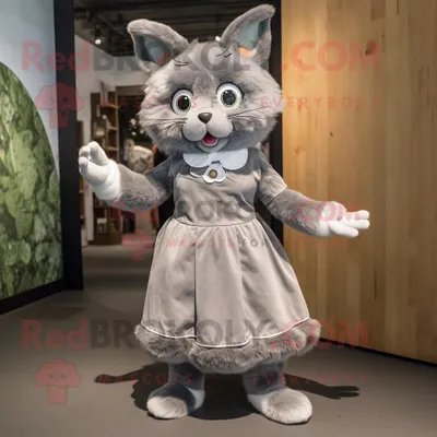 Produktbild von Graue REDBROKOLY Katze als Maskottchen kostüm gekleidet in ein Midikleid und Kummerbunde