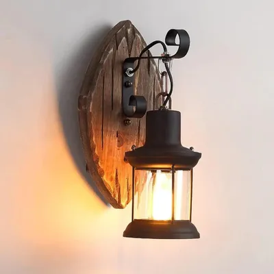 Zdjęcie produktu dla Kinkiet retro – szklana latarnia E27 – drewno i metal – 23 x 36 cm – 220 V AC – bez ściemniania – bez żarówki