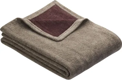Produktbild von Ibena Kuscheldecke Aberdeen 150x200 cm - Baumwollmischdecke hellbraun/bordeauxrot zweifarbig, Wolldecke, Sofadecke kuschelweich