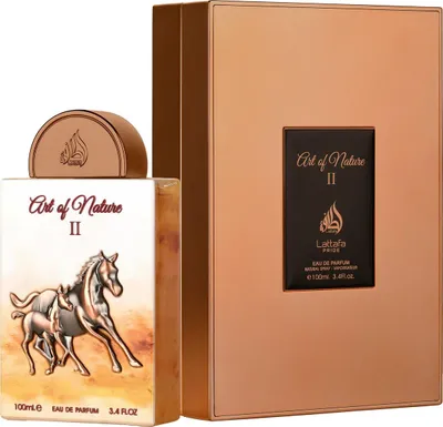 A perfume bottle and its box are displayed against a white background.