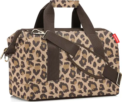 Produktbild von reisenthel allrounder M Reisetasche, Braun Leo Macchiato Leopard-Muster, 40 x 33.5 x 24 cm, wasserabweisend, recyceltes Polyester, Doktortaschen-Prinzip, 6 Innenfächer, Sporttasche, Wochenendtasche, Handgepäck