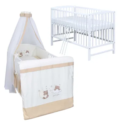 Produktbild von Baby-Delux Babybett Kinderbett Gitterbett Milo Weiß 120x60 Komplett Bettset 10-tlg mit Stickerei Traumland Beige