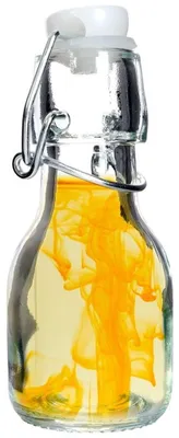 Productafbeelding van Glazen fles voor olie/azijn, met knoflook, kruiden en chili
