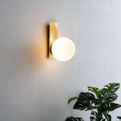 Produktbild von KOSILUM - Wandleuchte, Glas und Edelstahl - Messing und Weiß - Oromia