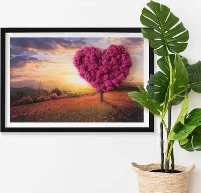Produktbild von Moosbild mit Echtem Isländisch Moos - 60x40 cm - Schwarzer MDF-Rahmen - Herzförmiger Baum