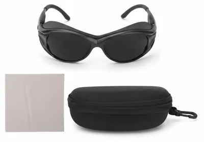 Produktbild von InAndOutdoorMatch - Laserveiligheitsbrille - UV-blockierend - Rotes Glas, KI-generiertes Bild