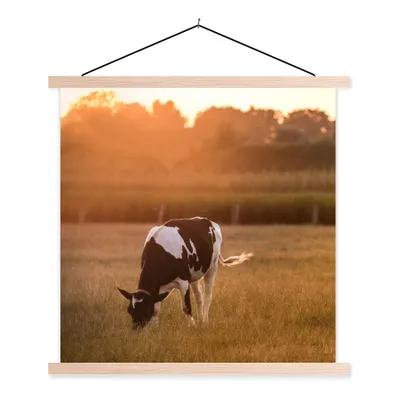 Produktbild von MuchoWow® Textilposter Kuh - Sonne - Tiere 60x60 cm mit holzfarbenen Rahmen - Wanddekoration