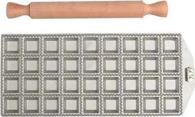 Obrázok produktu pre Doska na ravioly Marcato s valčekom na cesto - 36 priehradiek - 3,5 x 3,5 cm