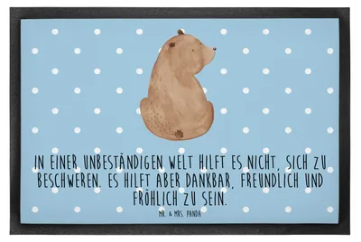 Produktbild von Mr. & Mrs. Panda Fussmatte Bär Schulterblick 60 x 90 cm - Blau Pastell - Geschenk, Weisheit, Bären, Türvorleger, fußmatte, Bodenvorleger, Selbstachtung, Motivation, Teddy