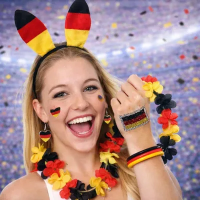 Produktbild von Deutschland Fan Set- 5 Teile Fußball Armreifen, Hasenohren, Glitter-Tattoo, Ohrclips, Hawaii-Kette EM WM Germany Fanmeile Fanartikel